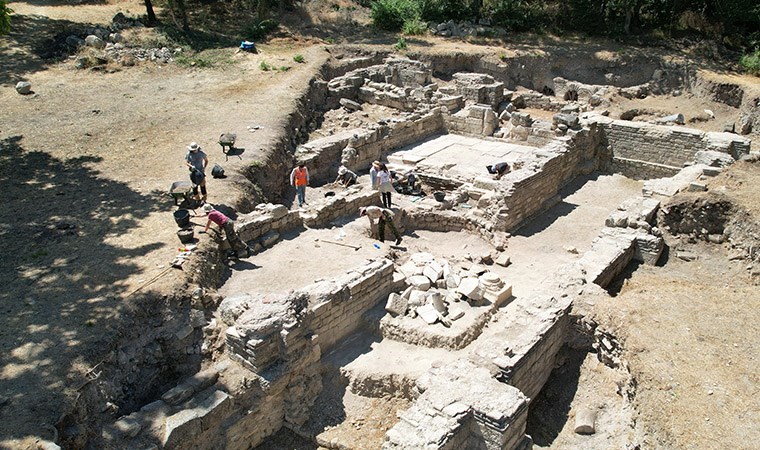 Tarihe ışık tutan Bathonea Antik Kenti’nde kazılar yeniden başladı