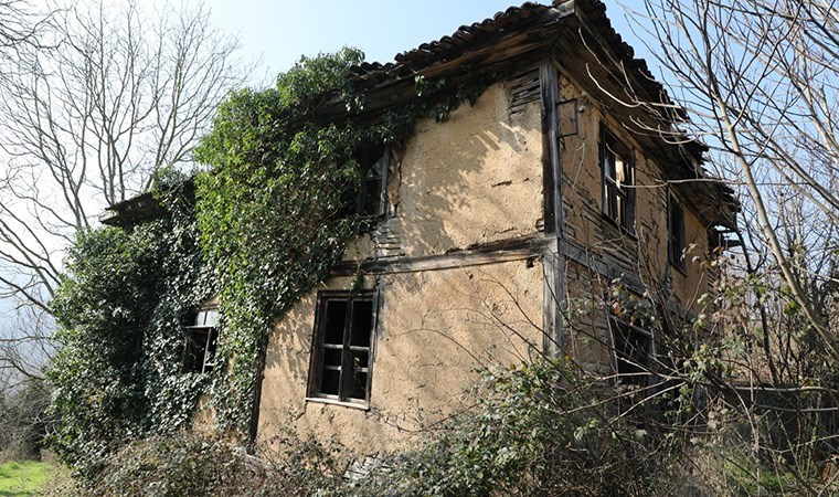 Çürümeye başlayan 100 yıllık cami, bakanlık tarafından koruma altına alındı