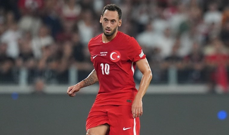 Hakan Çalhanoğlu'ndan Galler ve İzlanda maçlarında büyük fedakarlık!