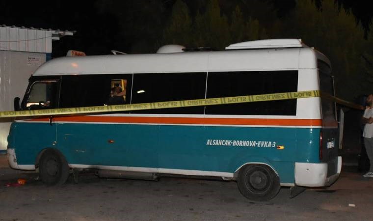 İzmir'de bir minibüs şoförü silahla vurulmuş halde ölü bulundu