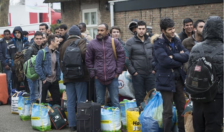 Hollanda'da 'göçmen' sorunu: OHAL ilan etmeye hazırlanıyor