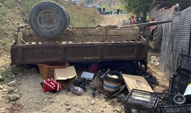 Tarım işçilerini taşıyan traktör devrildi: 11 yaralı