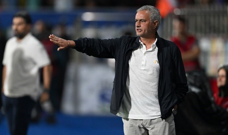 Mourinho'dan oyuncularına uyarı: Osimhen için özel talimat verdi!