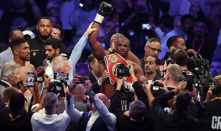 Wembley'de tarihi maç: Daniel Dubois 5. rauntta unvanını korudu!