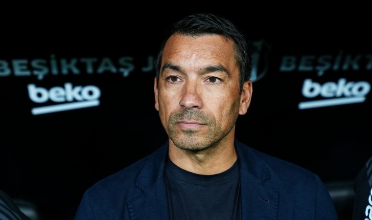 Giovanni van Bronckhorst'tan sakatlık açıklaması: 'Lyon maçında olmayacak'