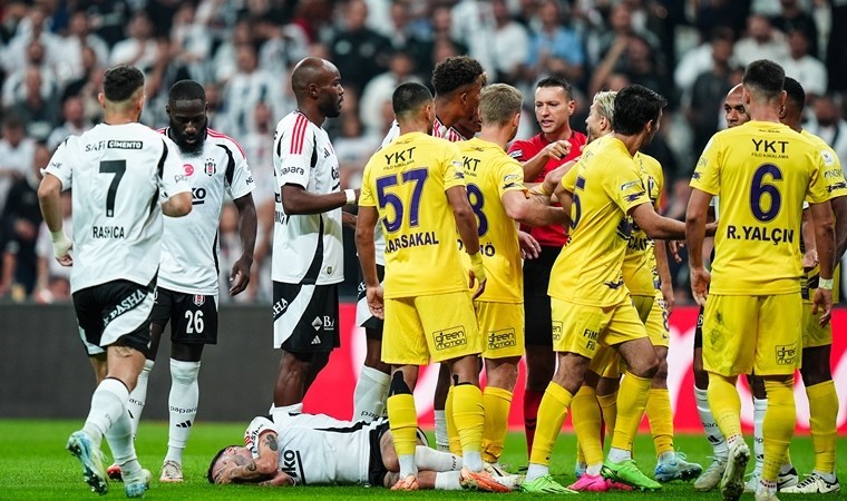 Spor yazarları Beşiktaş - Eyüpspor maçını yorumladı: 'VAR varsa hakem evden de yönetebilir'