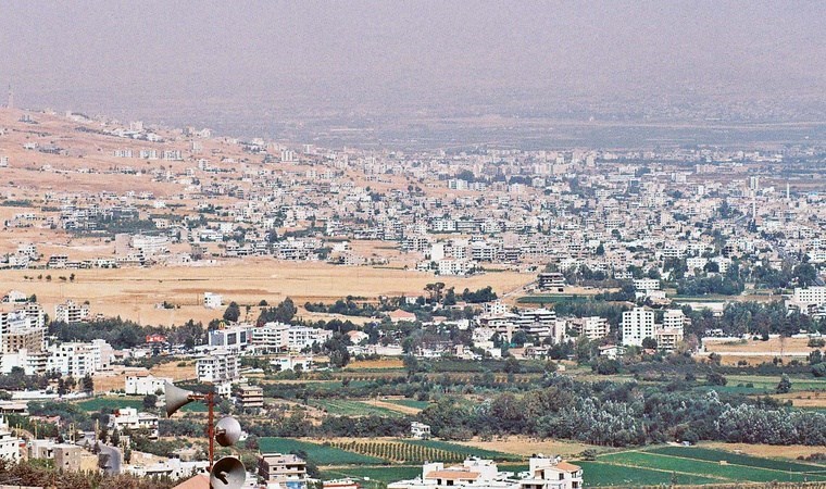 Bekaa Vadisi'ne hava saldırısı uyarısı: Bölge halkına süre verdi!