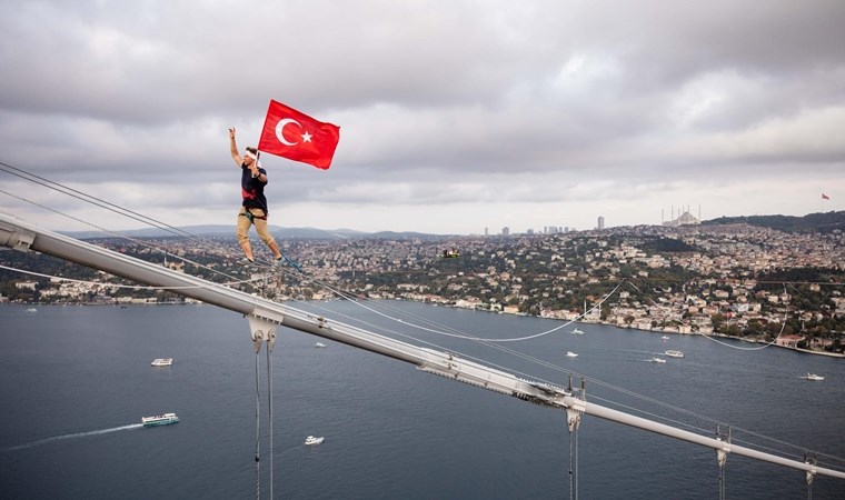 Köprüde yaptığı yürüyüşle tarihe geçmişti: Jaan Roose, Cumhuriyet’e konuştu!