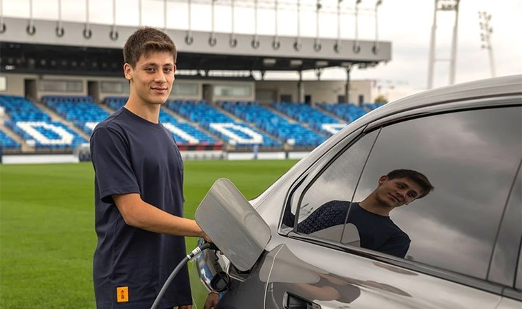 Arda Güler elektrikliye geçti: İşte Arda'ya hediye edilen BMW i7'nin teknik özellikleri ve fiyatı...