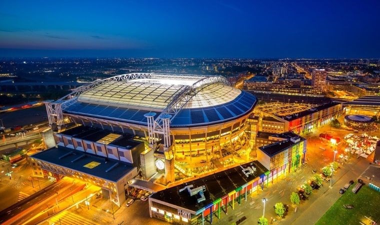 Dünyanın en iyi 10 futbol sahası: Bu stadyumlar görkemli yapılarıyla göz dolduruyor!