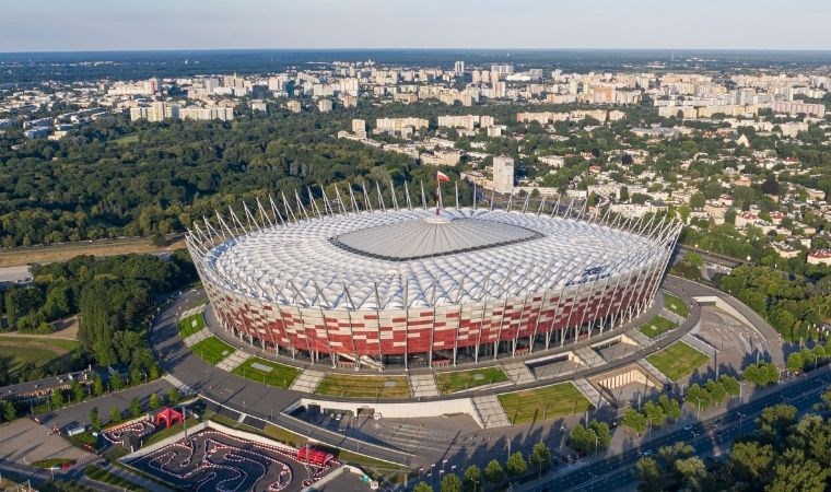 Dünyanın en iyi 10 futbol sahası: Bu stadyumlar görkemli yapılarıyla göz dolduruyor!