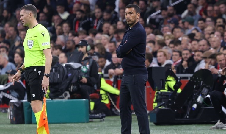 Ajax maçının ardından... Giovanni van Bronckhorst'tan sistem değişikliği!