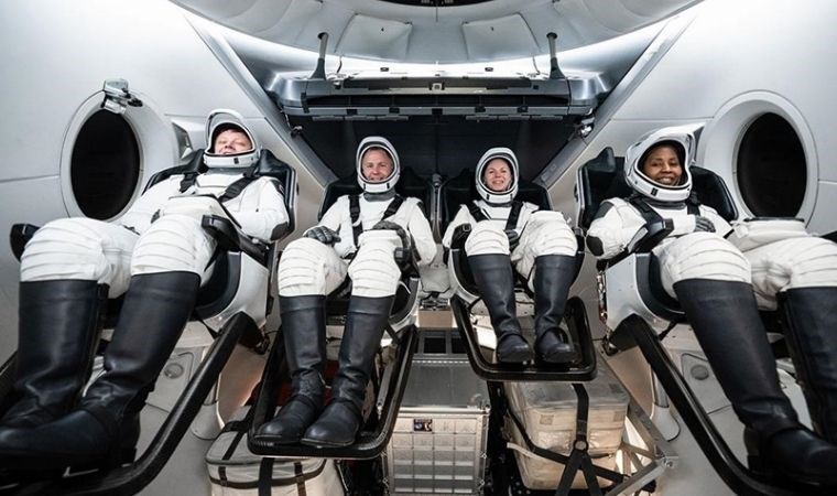 SpaceX'in Crew-9 misyonunun uzay yolculuğu başladı