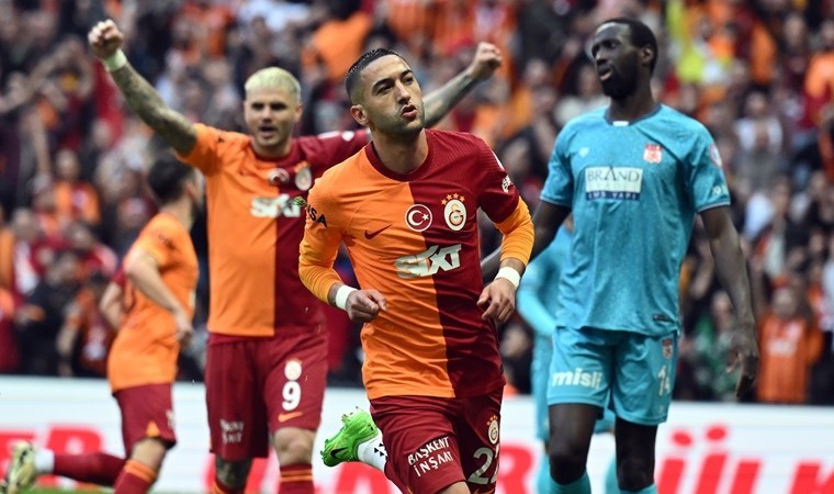 Galatasaray'dan ayrılacağı iddia ediliyordu: Hakim Ziyech için transfer açıklaması!