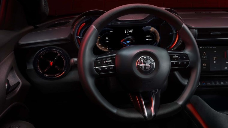 Alfa Romeo nefes kesen tasarımlara hayat vermeye devam ediyor: Son ödülü kazanan model 2025'te Türkiye'de! İşte tüm ayrıntılar...