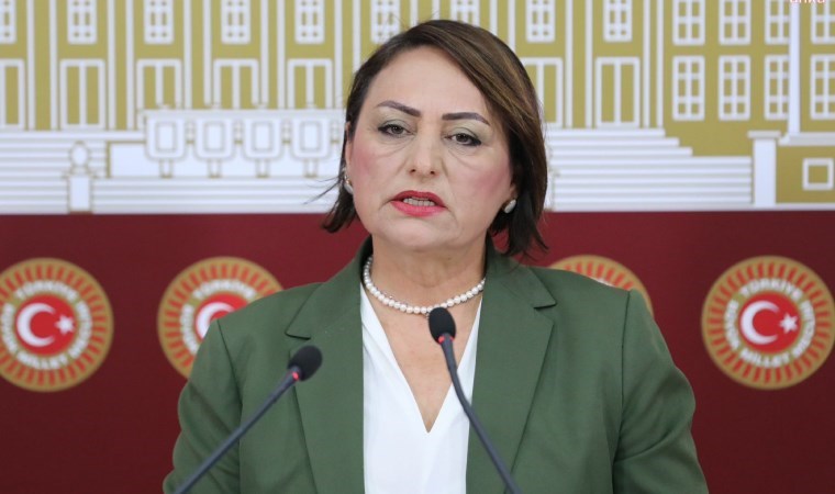 CHP'li Müzeyyen Şevkin'den okul servislerinde '30 kilometre kuralı'na tepki: 'Bu akıl almaz uygulama acilen sona erdirilmelidir'