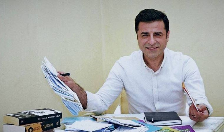 'İnisiyatif Öcalan'da' mesajı... Selahattin Demirtaş'tan yeni süreç için destek, Erdoğan ve Bahçeli ile Özel'e teşekkür açıklaması