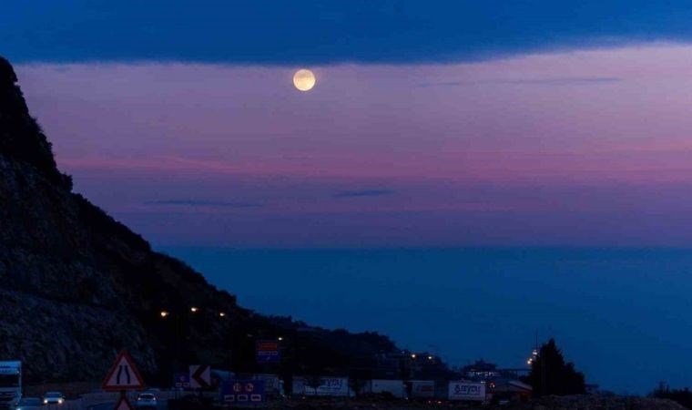 2025'in ilk dolunayı ‘Kurt Ay’ Hatay’da görüldü