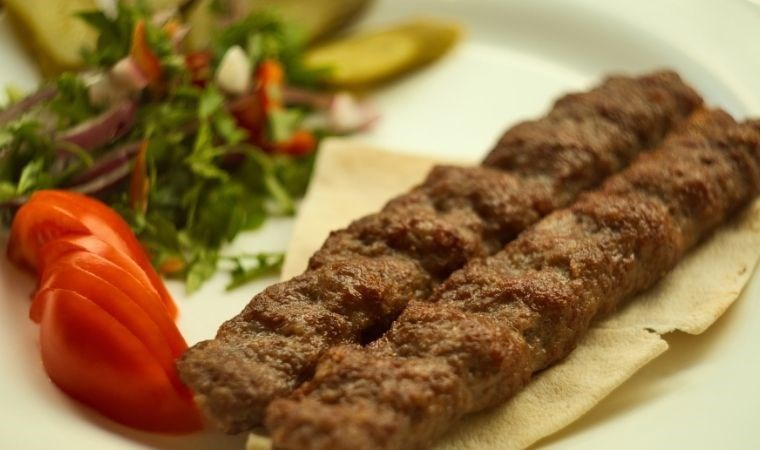 Orta Doğu'nun lezzet şöleni: Halep kebabı tarifi