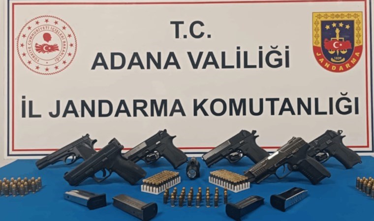 Adana'da operasyon: İki araçtan 6 ruhsatsız tabanca çıktı