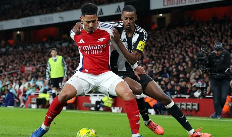 15 yıl sonra bir ilk: Newcastle, Arsenal'i deplasmanda devirdi!