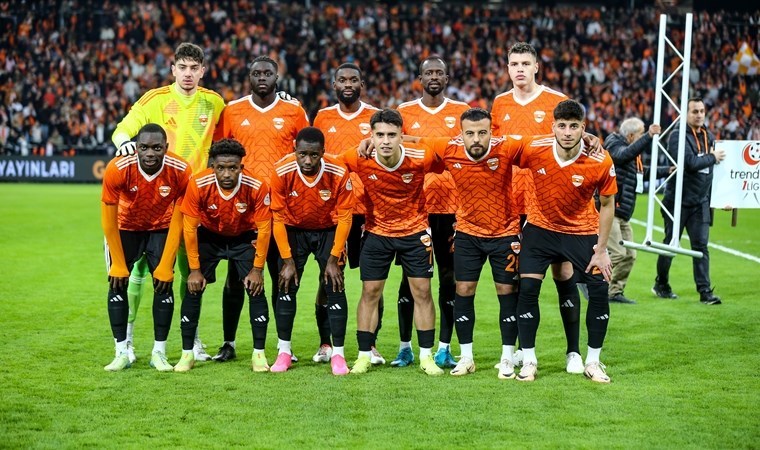 Adanaspor 4 futbolcusuyla yollarını ayırdı!