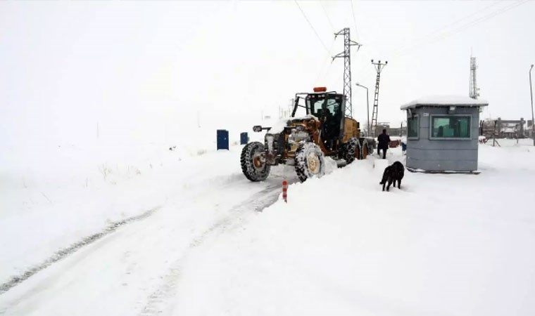 Amasya'da kar yağışı nedeniyle 90 köy yolu ulaşıma kapandı