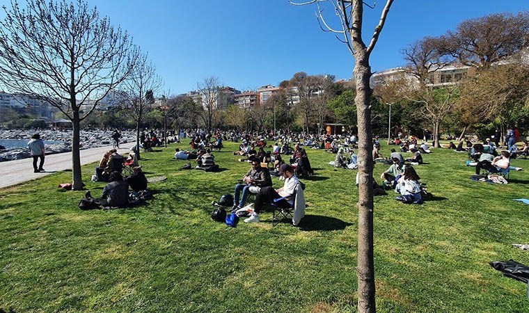 İstanbul Valiliği yasaklamıştı: Mahkeme açık alanda içki içme yasağını iptal etti