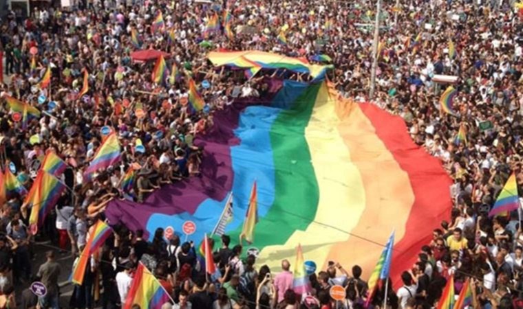 ABD'de LGBTQ+ bireylerinde rekor artış: Son 10 yılda iki katına ulaştı