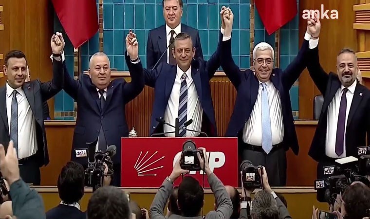 Cemal Enginyurt ile Salih Uzun, CHP'ye katıldı... Özgür Özel, grup toplantısında konuşuyor