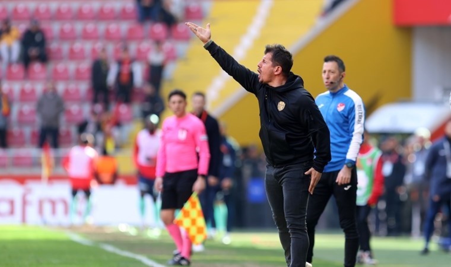 Ankaragücü Coach Emre Belözoğlu Proud of Players after Beşiktaş Match: Seeks Final Spot