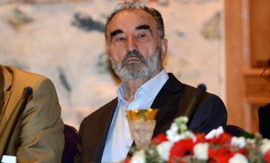 Hayrettin Karaman: Eline para geçen dindarlar israfta dinsizleri geçti