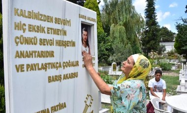 Barış Akarsu, 40'ıncı doğum gününde mezarı başında anıldı