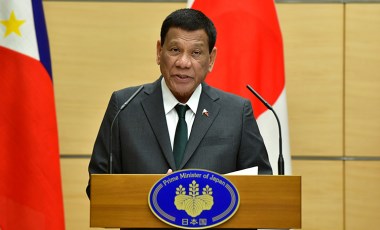 Duterte: Eskiden eşcinseldim ama kendimi iyileştirdim