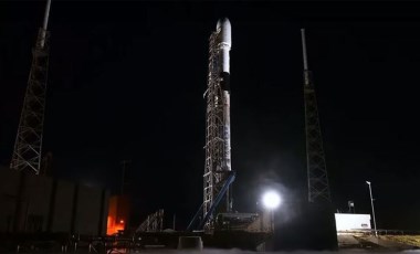 SpaceX, Starlink ağı için 60 internet uydusunu daha uzaya fırlattı (19.10.2020)