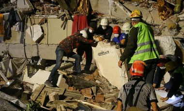 İzmir Tabip odası Genel Sekreteri Nuri Seha Yüksel’in eşi ve iki çocuğu depremde yaşamını yitirdi