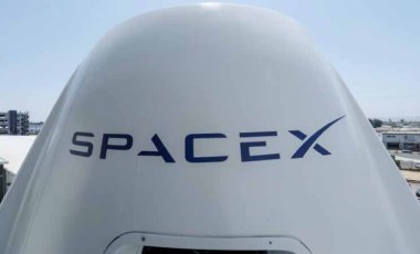 SpaceX’in insanlı uzay görevi ertelendi