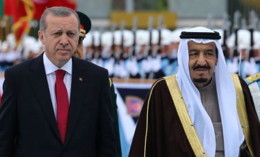 Cumhurbaşkanı Erdoğan, Suudi Arabistan Kralı Selman ile görüştü: 'İkili ilişkilerin geliştirilmesi ve sorunların giderilmesi için mutabık kalındı'