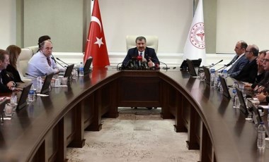 Bakanlık 'tam kapanma'nın tam karşısında