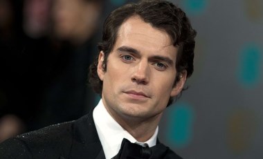 Henry Cavill, The Witcher setinde yaralandı