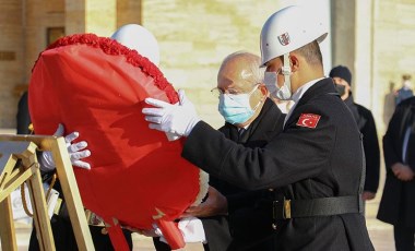 İsmet İnönü, 47'nci ölüm yılında mezarı başında anıldı