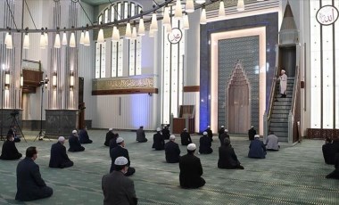 Diyanet'ten 'Cuma namazı' açıklaması