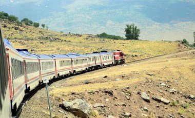 İran'la tren seferleri de durduruldu