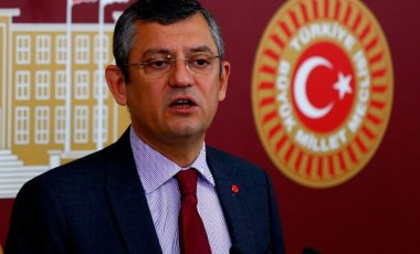 CHP’li Özel’den, Altun’a: İşlerine gelmeyen haberleri terör kapsamına sokuyorlar