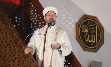 Diyanet'ten cuma hutbesi: Eşcinsellik ve nikahsız yaşama hastalıkları beraberinde getiriyor