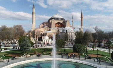 Kültür ve Turizm Bakanlığı'ndan Ayasofya paylaşımı