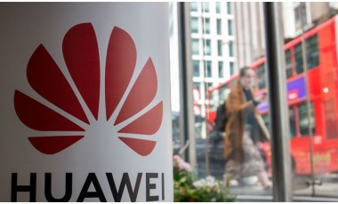 İngiltere 5G çalışmalarında Huawei’yi yasakladı