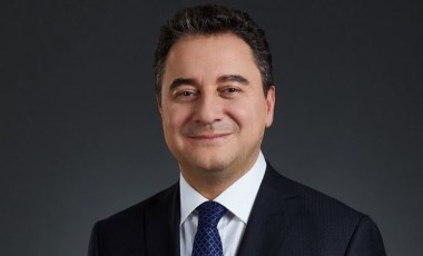 Ali Babacan'dan hükümete sosyal medya tepkisi: Teknoloji ile savaşamazsınız