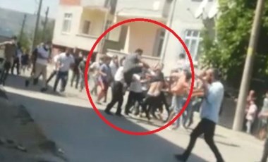 İki aile sokakta birbirine girdi! Polis havaya ateş açtı