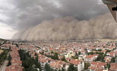 Ankara'da kum fırtınası: Göz gözü görmüyor